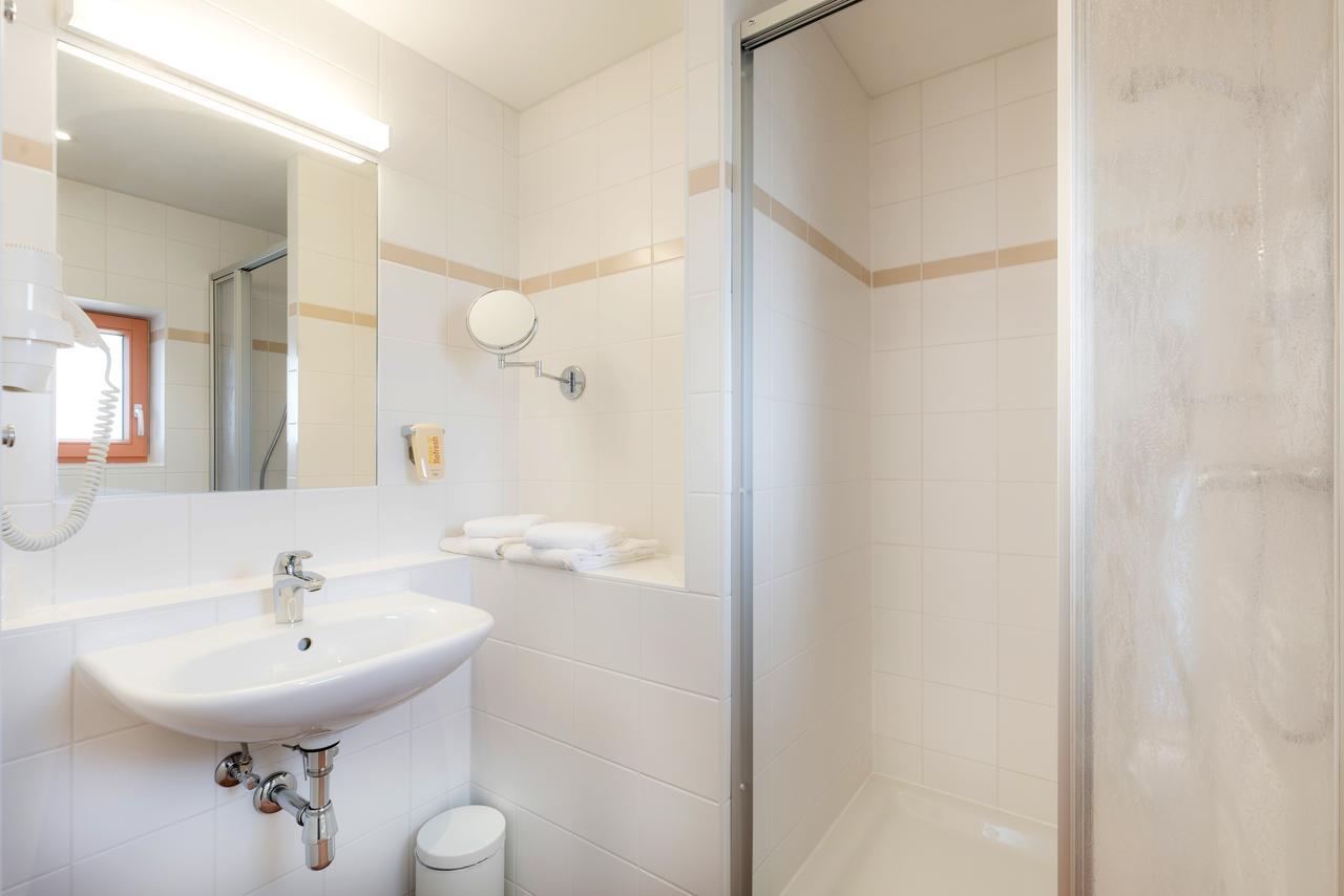 Jufa Hotel Stubenbergsee מראה חיצוני תמונה