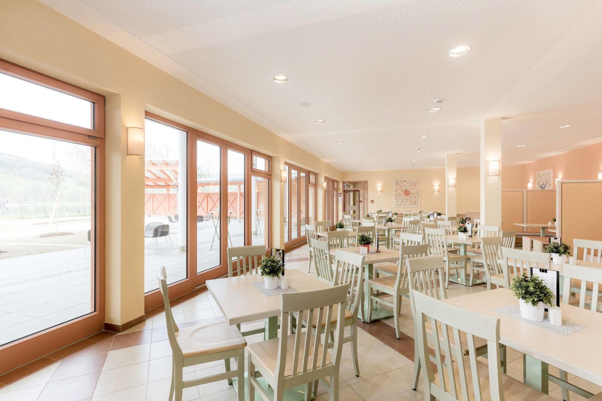 Jufa Hotel Stubenbergsee מראה חיצוני תמונה